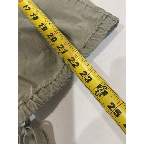 DKNY Women's Cargo Capri Pants Size 18W Khaki Utility Pockets Casual Used - Picture 7 of 10